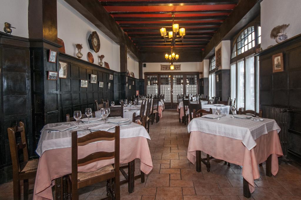 Hostal Ayestaran II Лекумберри Экстерьер фото