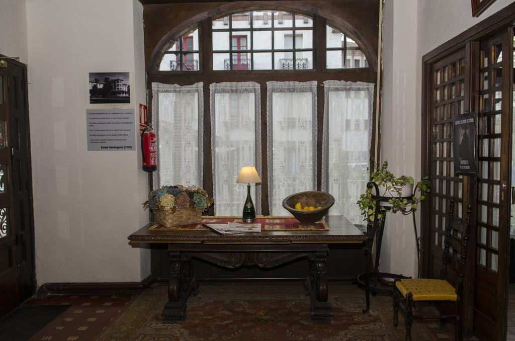 Hostal Ayestaran II Лекумберри Экстерьер фото